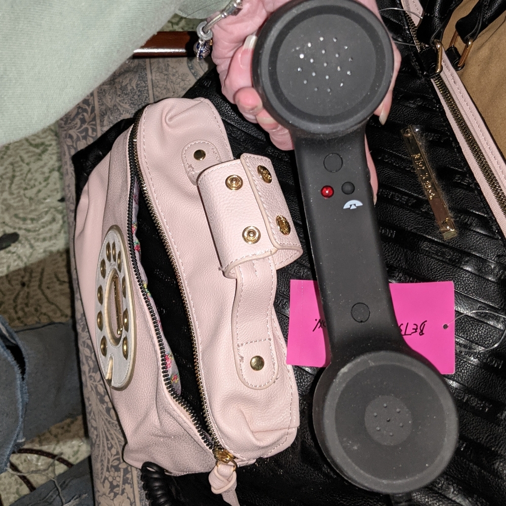 Betsey Johnson kitsch phone tote - Picture 9 of 16